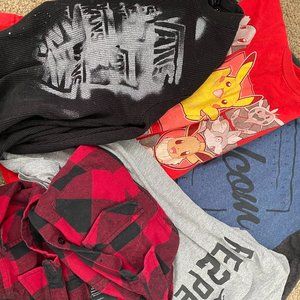 5 boys med shirts